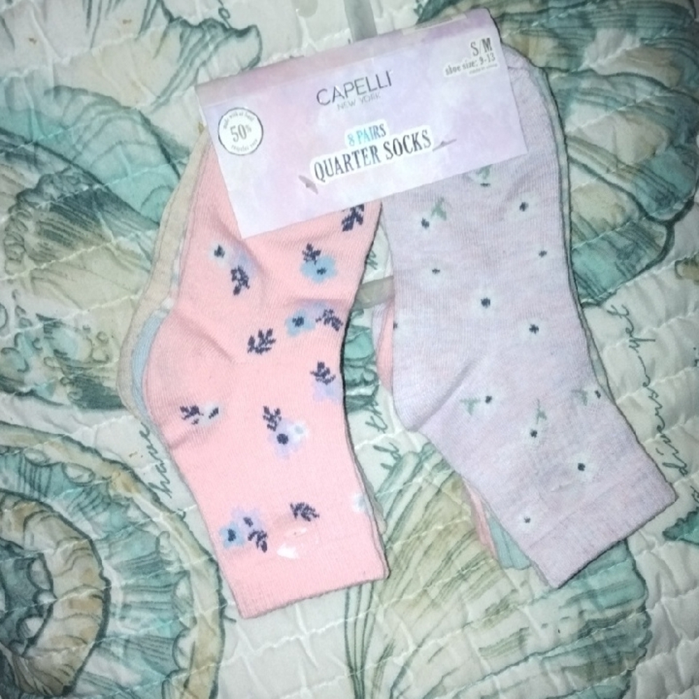 Capelli of New York Kids Pink and White Quarter Socks